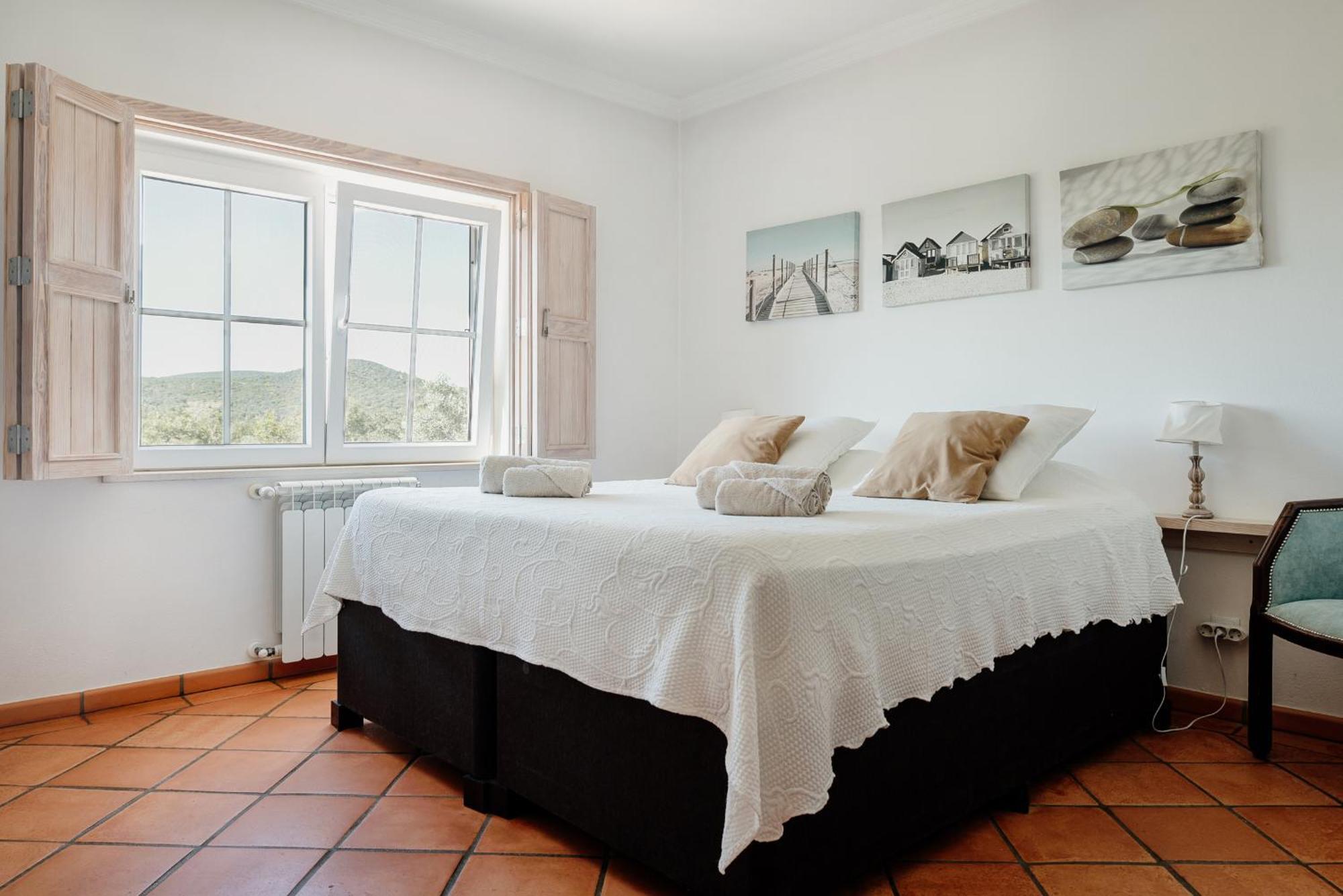 B&B Entrecolinas Paderne  Exteriör bild